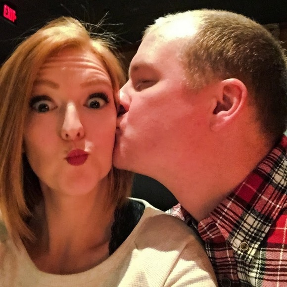 Meet your Posher, Larissa - Picture 1 of 1